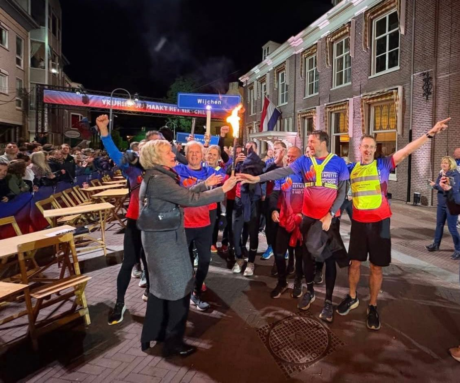 Vuur uit handen van Agnes